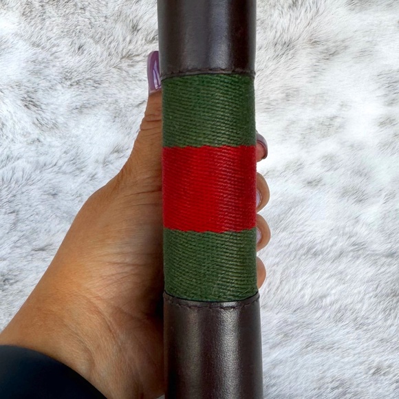 Authentic Gucci Brown Web Stripe Leather Zippy Wallet. P0076 - Picture 3 of 15